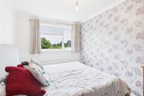 9 Bittern Avenue, Abbeydale, Gloucester, GL4 4WG