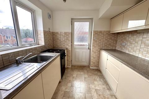 3 bedroom semi-detached house to rent, Tennyson Road, Monk Bretton, Barnsley