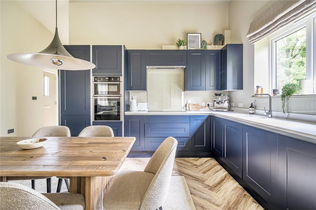 Kitchen/Dining