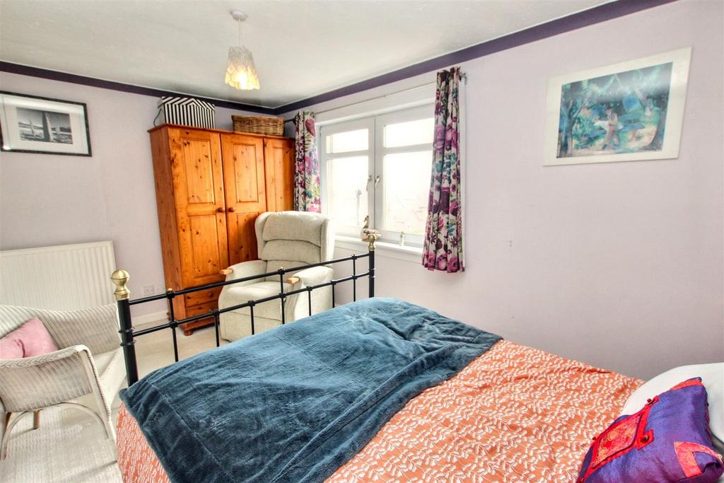 11-Bedroom One.jpg