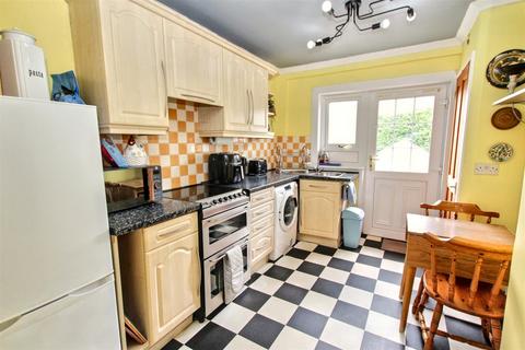 27 Stuart Drive, Lanark, ML11 7HF
