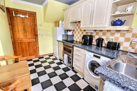 27 Stuart Drive, Lanark, ML11 7HF