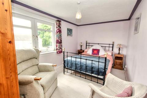 27 Stuart Drive, Lanark, ML11 7HF