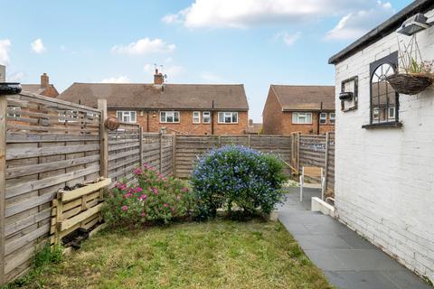 135 Slades Drive, Chislehurst, BR7 6JZ