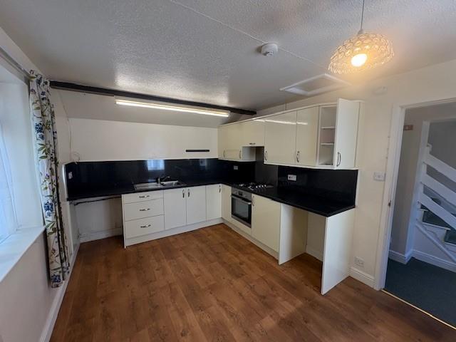 KITCHEN 4.jpg