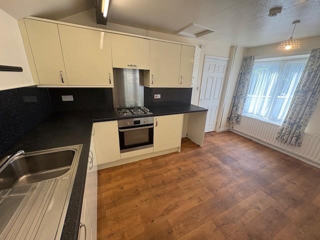 KITCHEN3.jpg