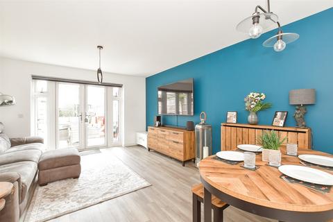 2 bedroom terraced house for sale, Admiralty Crescent, Havant, Hampshire
