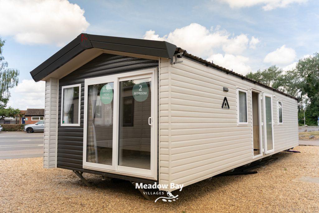 2022 Atlas Mirage 35x12 2b Small 01.jpg