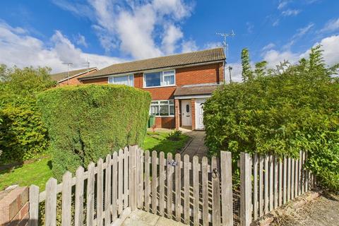 2 bedroom maisonette for sale, Ingram Avenue, Aylesbury HP21