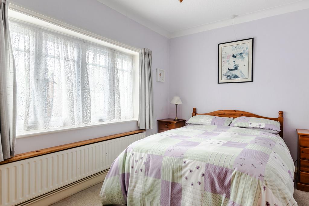 Bedroom2a