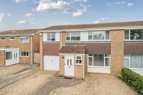 136 Park View, Crewkerne, TA18 8JJ