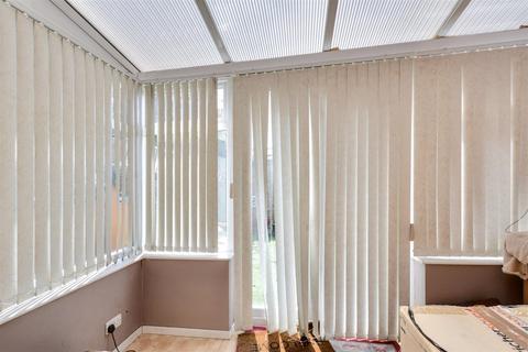 3 bedroom end of terrace house for sale, Cuxton Close, Strelley, Nottingham