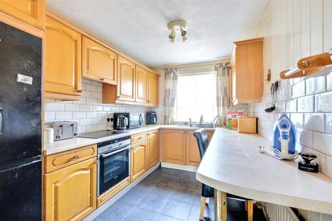 3 bedroom end of terrace house for sale, Cuxton Close, Strelley, Nottingham