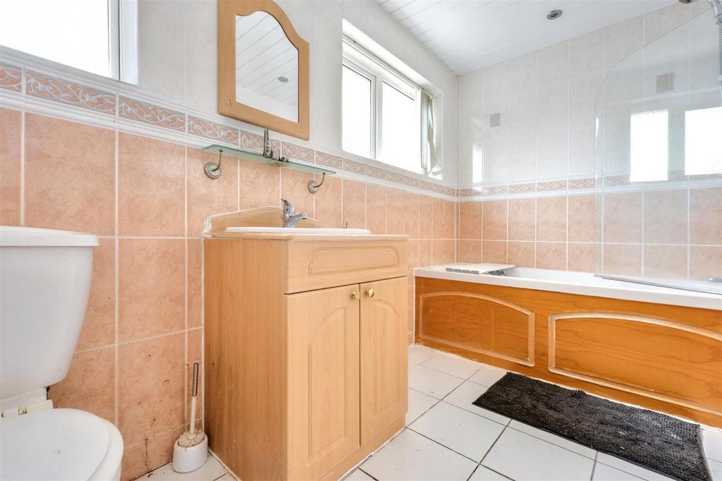 Bathroom.jpeg