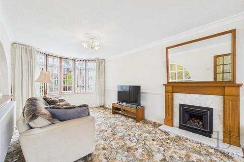 3 bedroom detached house for sale, St. Mawes Avenue, Wilford, Nottingham