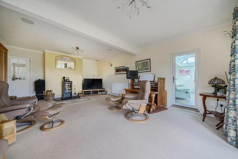4 bedroom detached bungalow for sale, Church Road,  Clehonger,  HR2