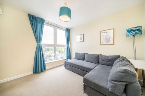 3 bedroom maisonette for sale, Park Gate Court, Hampton TW12
