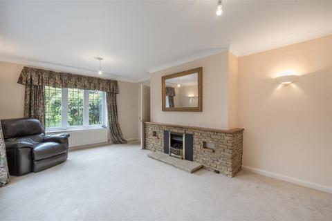 undefined, Holly Lane, Banstead