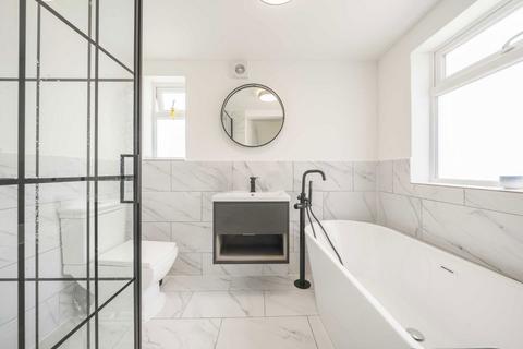 12 Park Place, London, W5 5NQ