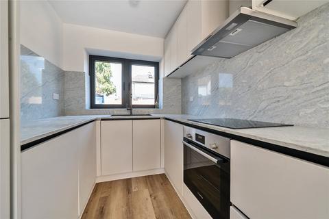 2 bedroom end of terrace house for sale, Holmwood Road, Enfield