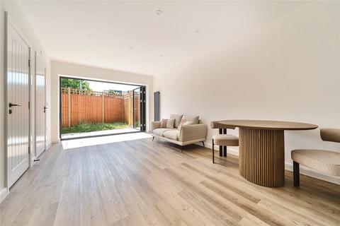 2 bedroom end of terrace house for sale, Holmwood Road, Enfield