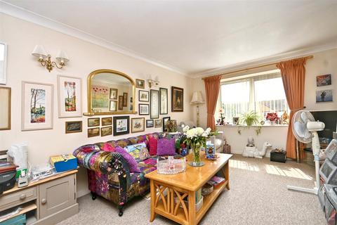 1 bedroom retirement property for sale, The Avenue, Eastbourne