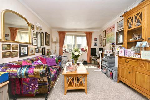 1 bedroom retirement property for sale, The Avenue, Eastbourne