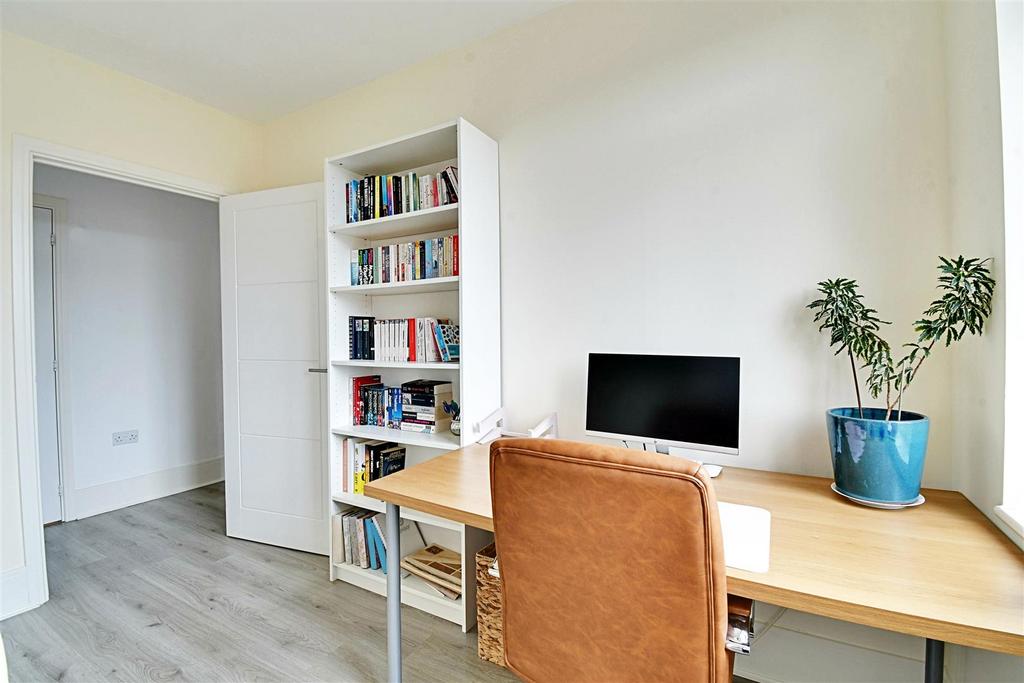 Bedroom 2 3.jpg