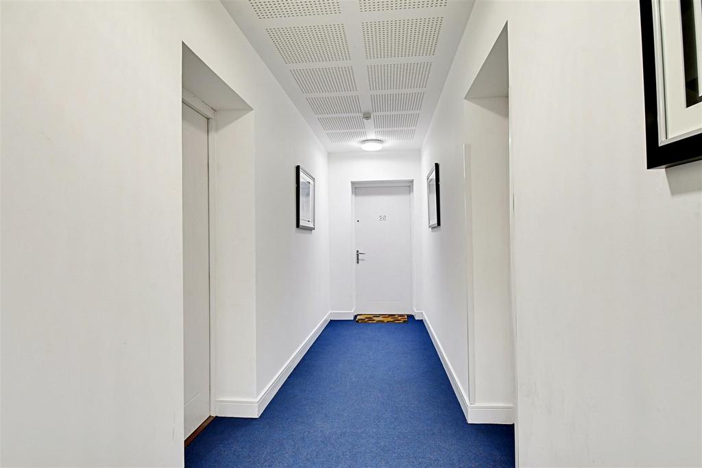 Communal Hallway.jpg
