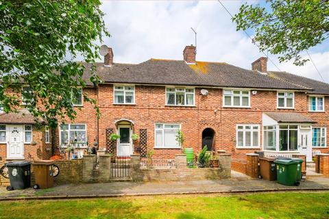 87 Chingdale Road, London, E4 6HZ
