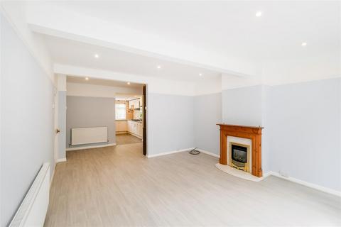87 Chingdale Road, London, E4 6HZ