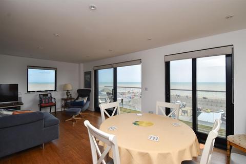 2 bedroom flat for sale, Rock-A-Nore Road, Hastings TN34