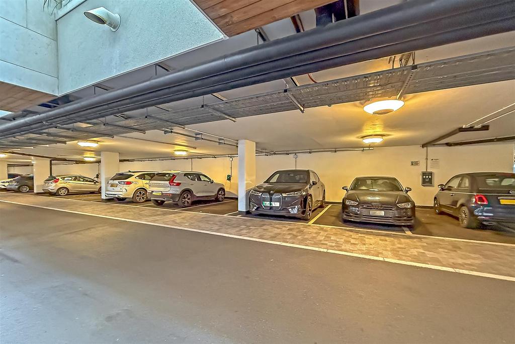 95 Gabriel Square-82.jpg