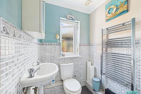 undefined, Room 1, Crombie Avenue, York