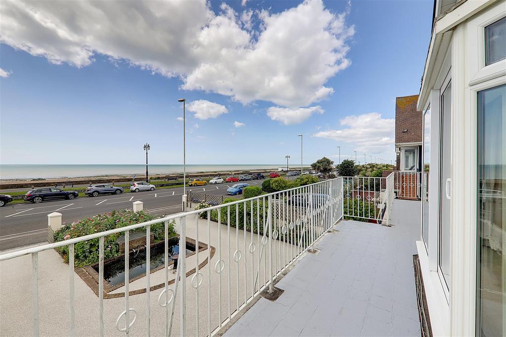 IMG 2901-IMG 2903.jpg