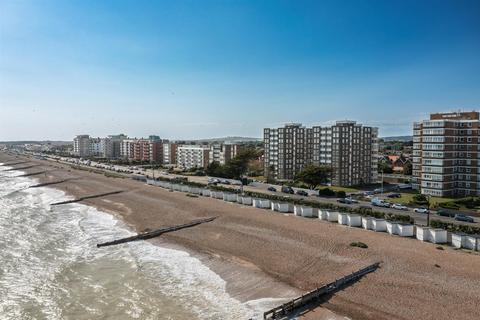 3 bedroom flat for sale, West Parade, Worthing BN11