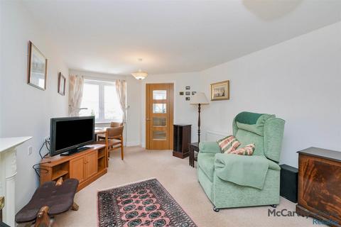 2 bedroom apartment for sale, Goodes Court, Baldock Road, Royston