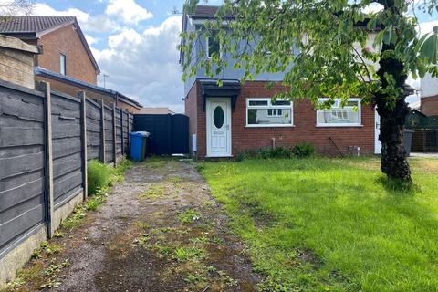 2 bedroom semi-detached house for sale, 29 Ravenwood, Chadderton OL9 9UE