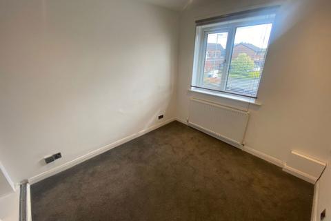 2 bedroom semi-detached house for sale, 29 Ravenwood, Chadderton OL9 9UE