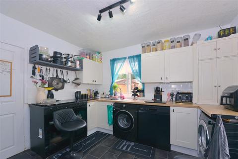 4 bedroom semi-detached house for sale, New Park Close, Castlefields, Shrewsbury