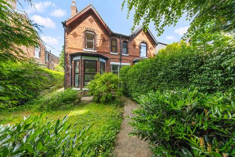 Lyndale Avenue, Fearnhead, WA2