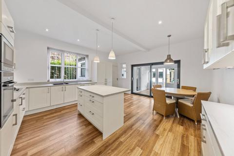 4 bedroom semi-detached house for sale, Lyndale Avenue, Fearnhead, WA2