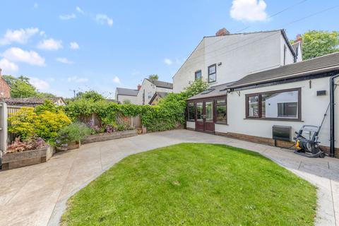 4 bedroom semi-detached house for sale, Lyndale Avenue, Fearnhead, WA2