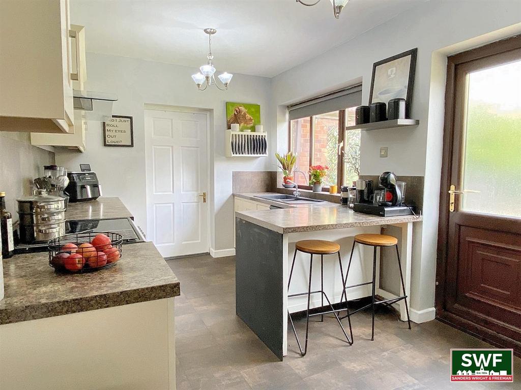 Kitchen1.1.jpg