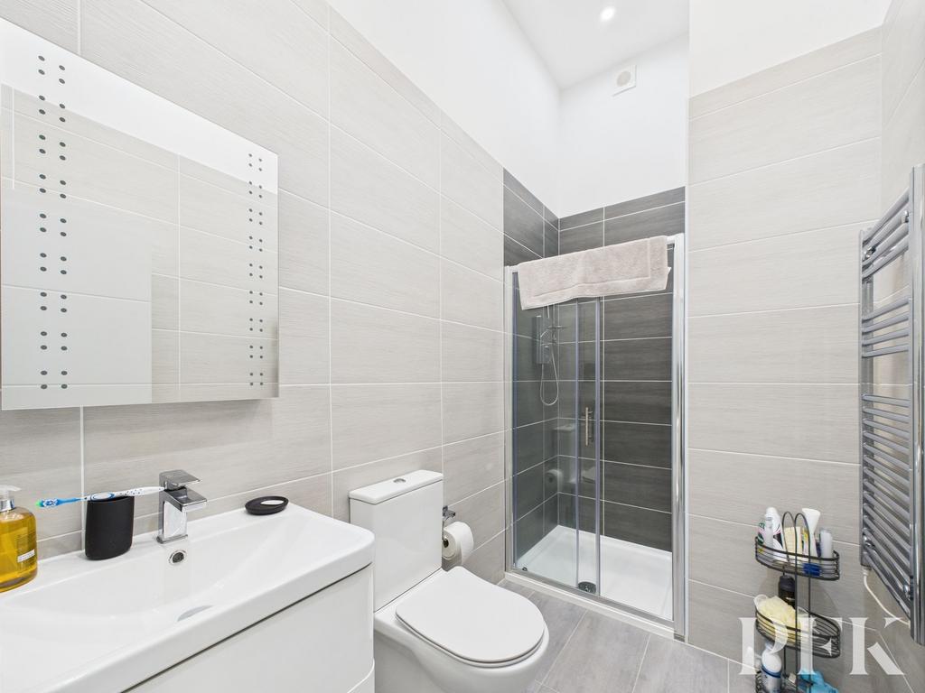 Ensuite Shower Room