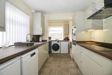undefined, Leighton Buzzard LU7