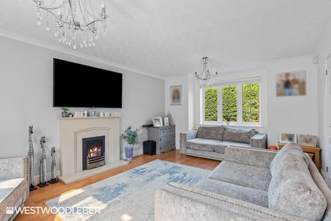 15 Cassandra Gate, Cheshunt, Waltham Cross, EN8 0XE