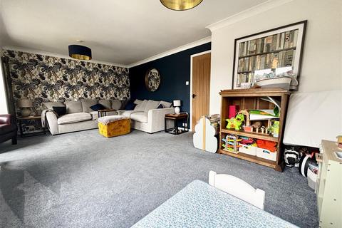 3 bedroom detached house for sale, Ashgrove Mount, Kippax, Leeds