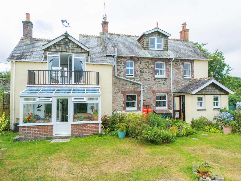 Parry Key Cottage Landulph Outside Tide in-23.jpg