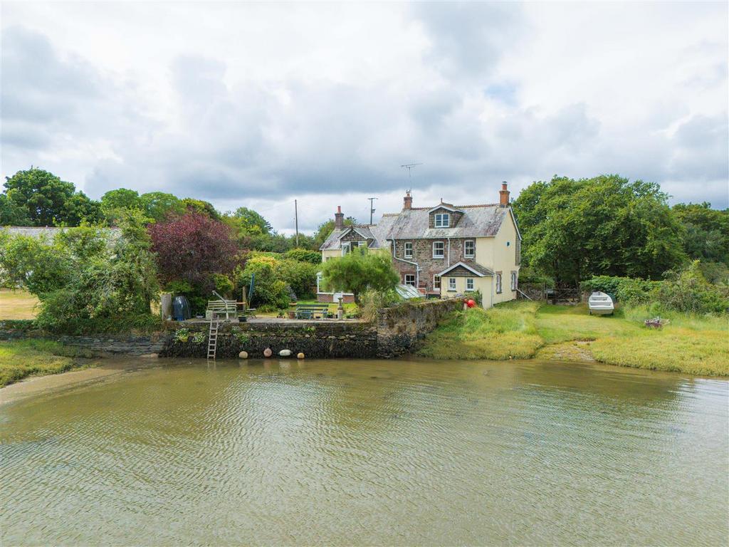 Parry Key Cottage Landulph Outside Tide in-24.jpg